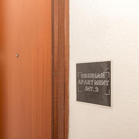 Obsidian -Centro- Wifi + Free Parking Apartment Ravenna Bagian luar foto