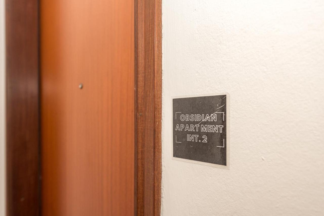 Obsidian -Centro- Wifi + Free Parking Apartment Ravenna Bagian luar foto