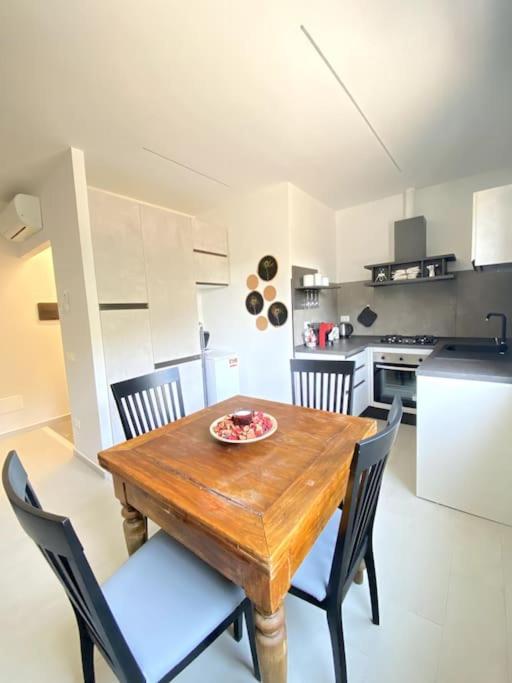 Obsidian -Centro- Wifi + Free Parking Apartment Ravenna Bagian luar foto